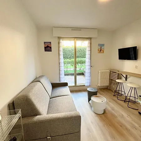 Apartment En Rez De Jardin Centre Et *